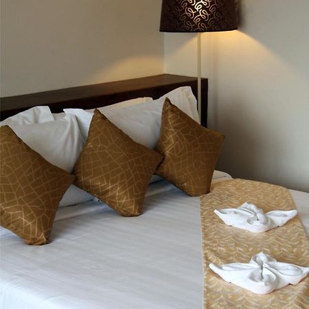 Hiran Residence Patong Екстериор снимка