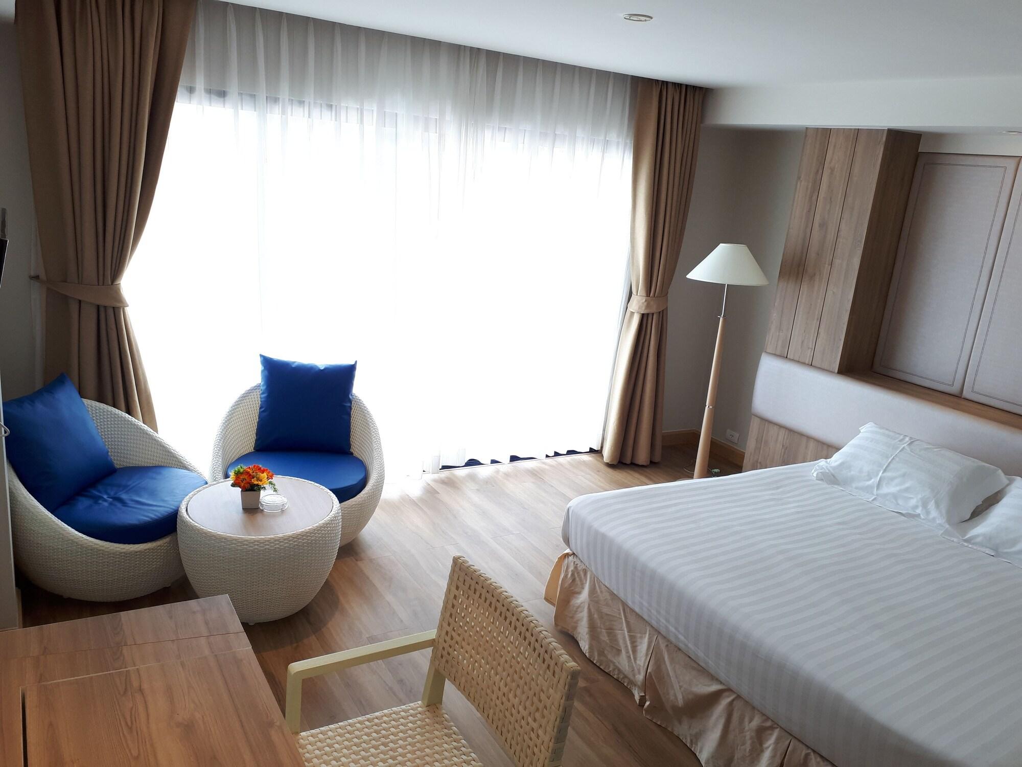 Hiran Residence Patong Екстериор снимка