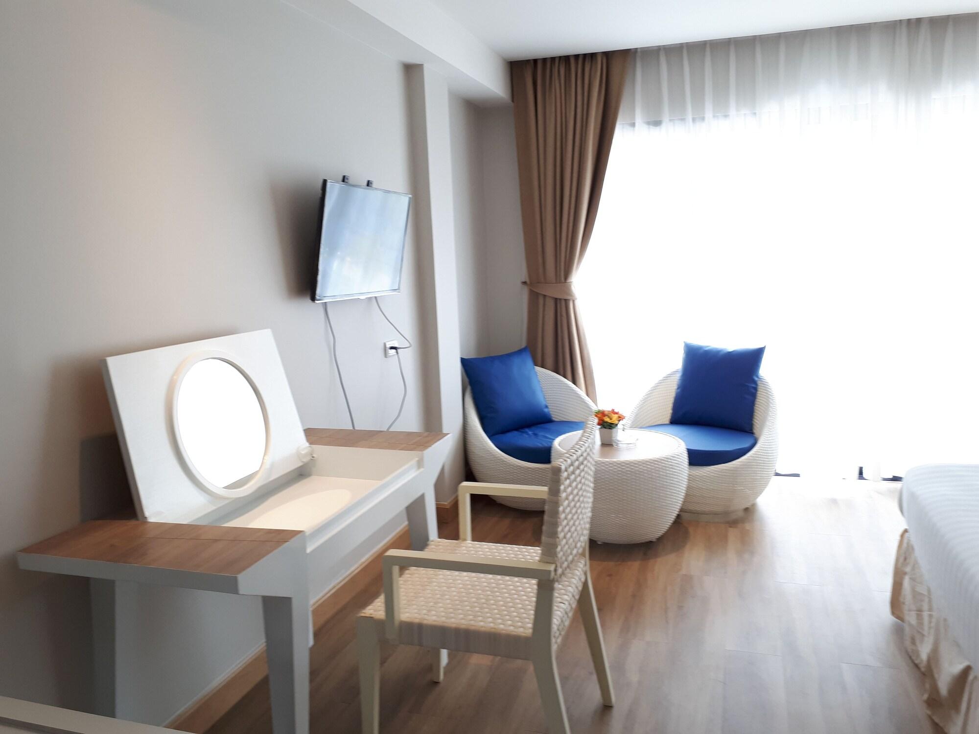 Hiran Residence Patong Екстериор снимка