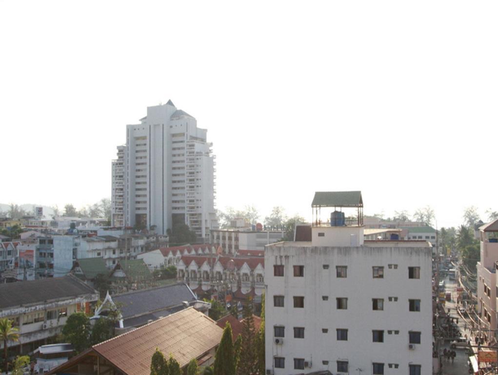 Hiran Residence Patong Екстериор снимка