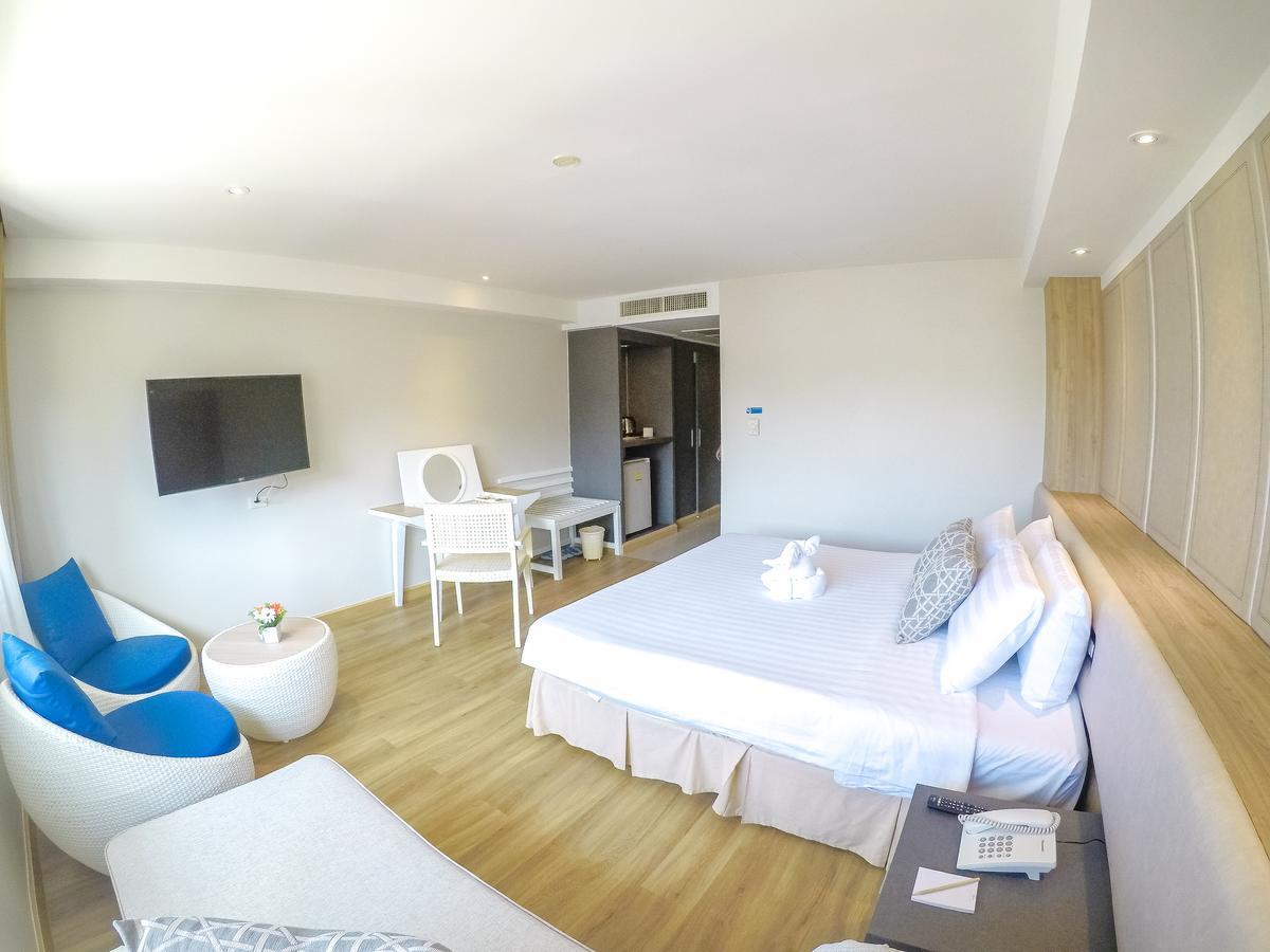 Hiran Residence Patong Екстериор снимка