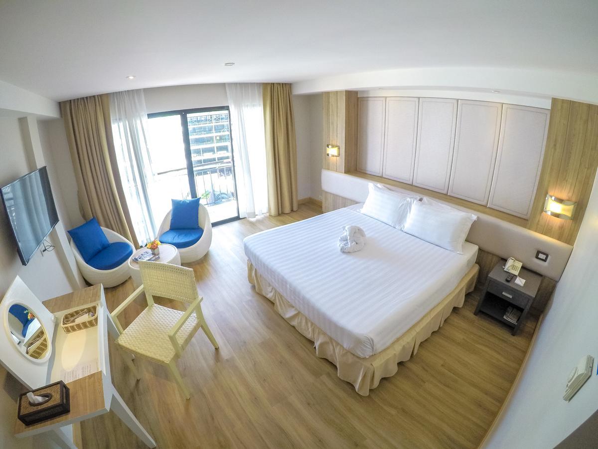 Hiran Residence Patong Екстериор снимка