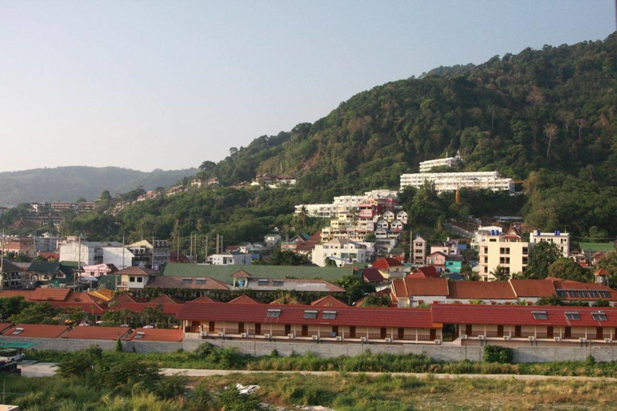 Hiran Residence Patong Екстериор снимка